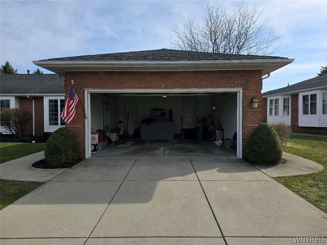 3 Saint Charles Court, Amherst, NY 14221