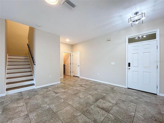 597 52ND TERRACE N, St Petersburg, FL 33703