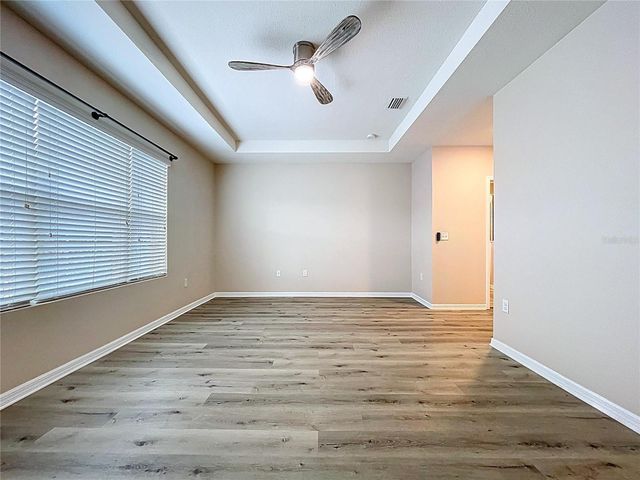 597 52ND TERRACE N, St Petersburg, FL 33703