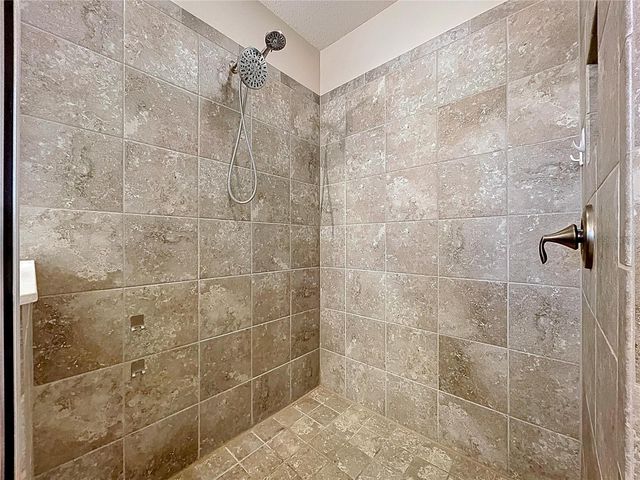 597 52ND TERRACE N, St Petersburg, FL 33703