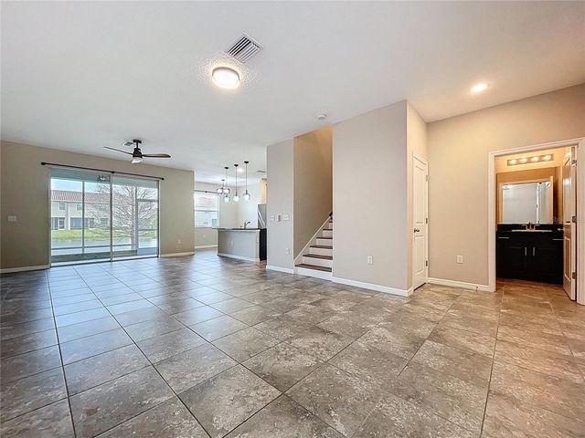 597 52ND TERRACE N, St Petersburg, FL 33703