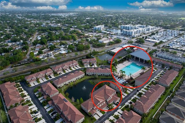 597 52ND TERRACE N, St Petersburg, FL 33703