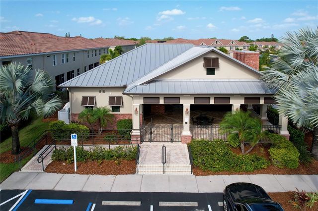 597 52ND TERRACE N, St Petersburg, FL 33703