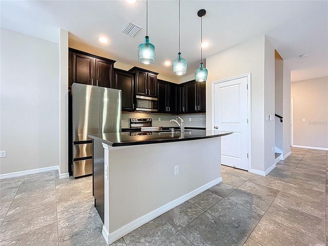 597 52ND TERRACE N, St Petersburg, FL 33703