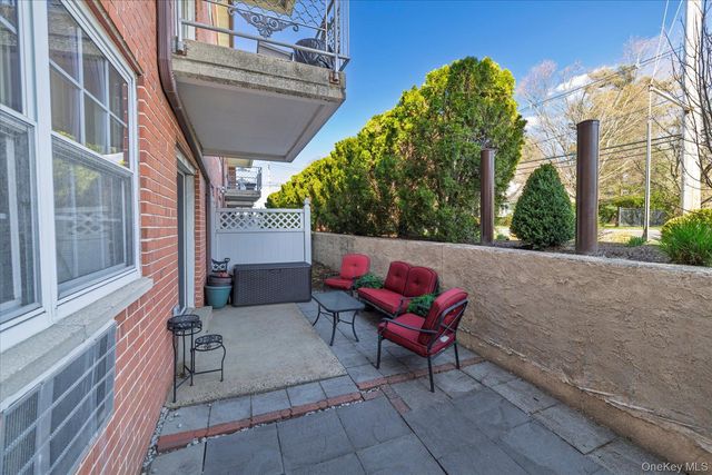 250 N Village Avenue A-16, Rockville Centre, NY 11570