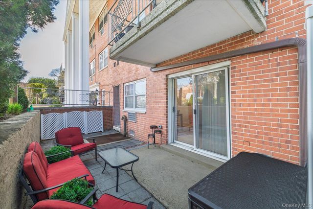 250 N Village Avenue A-16, Rockville Centre, NY 11570