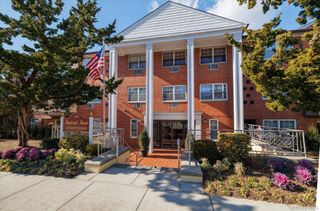 250 N Village Avenue A-16, Rockville Centre, NY 11570