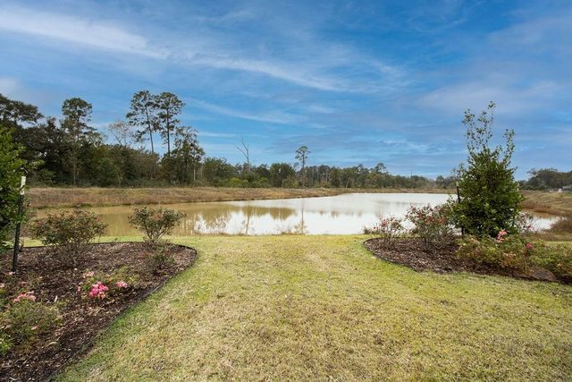 2092 Cedar Way Drive, Conroe, TX 77301