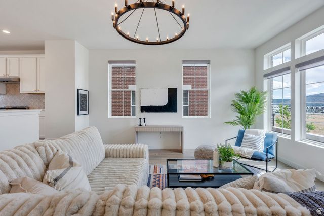 10907 S LAKE RUN RD, South Jordan, UT 84009