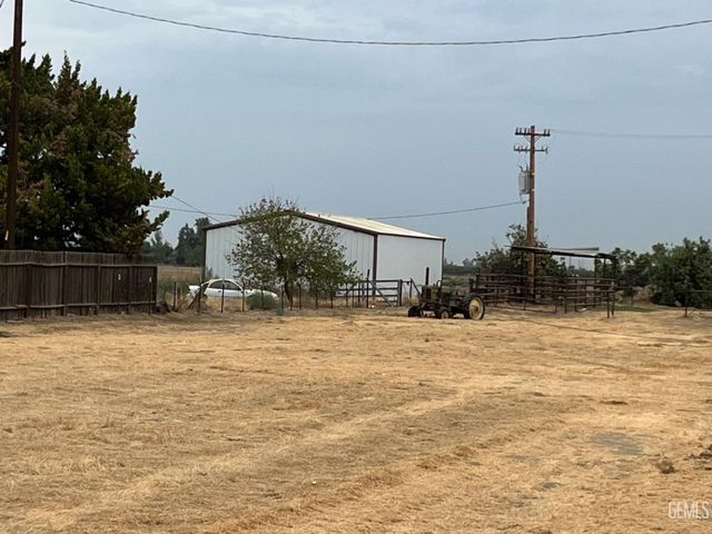 18510 Stockdale Highway, Bakersfield, CA 93314