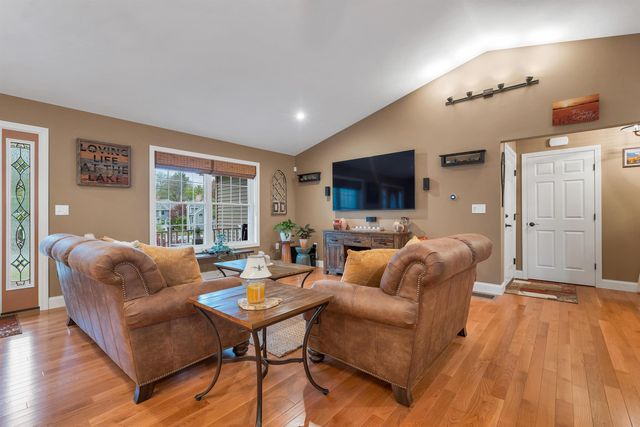 7 Pendleton Road, Laconia, NH 03246