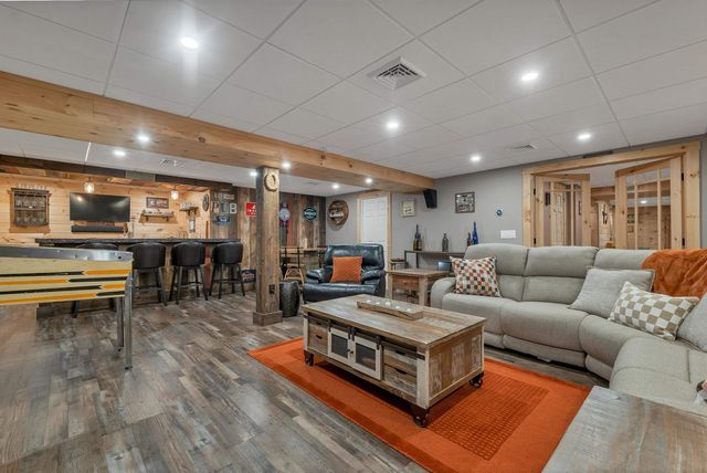 7 Pendleton Road, Laconia, NH 03246