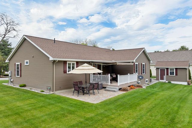 7 Pendleton Road, Laconia, NH 03246