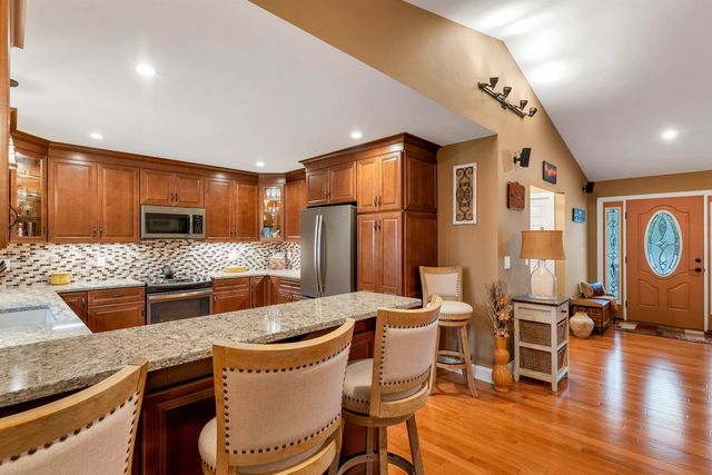 7 Pendleton Road, Laconia, NH 03246