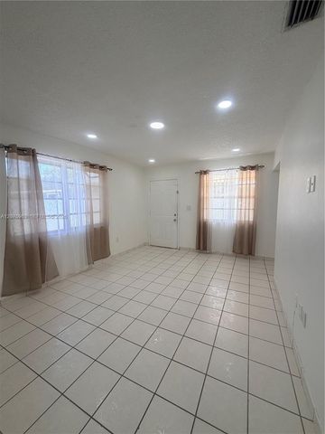 3821 SW 89th Court Front, Miami, FL 33165