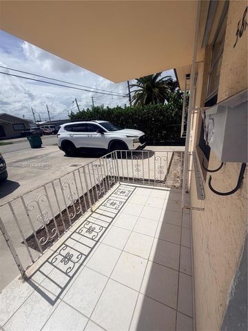 3821 SW 89th Court Front, Miami, FL 33165