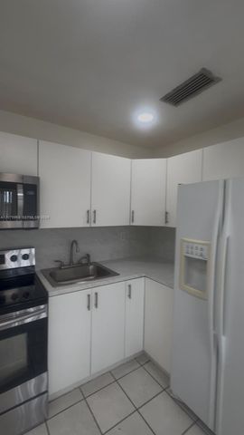 3821 SW 89th Court Front, Miami, FL 33165