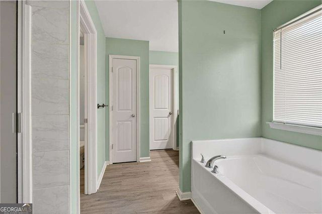 1027 Grenier Terrace, Lawrenceville, GA 30045