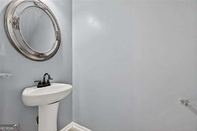 1027 Grenier Terrace, Lawrenceville, GA 30045
