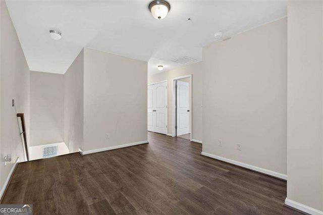 1027 Grenier Terrace, Lawrenceville, GA 30045