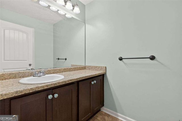 1027 Grenier Terrace, Lawrenceville, GA 30045