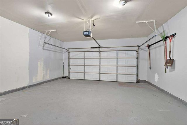 1027 Grenier Terrace, Lawrenceville, GA 30045