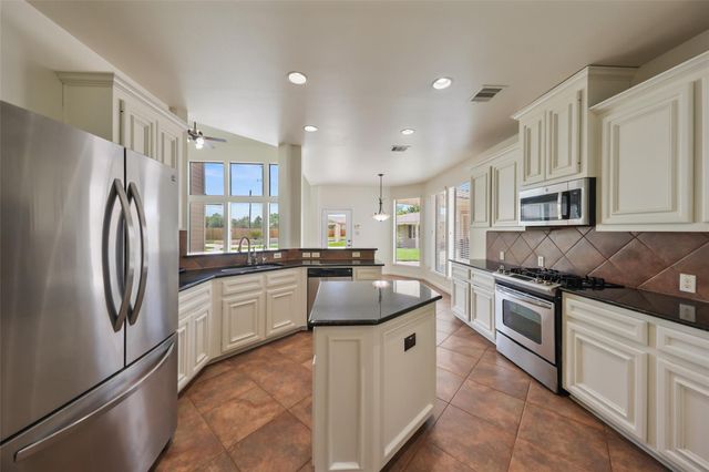 10402 Kingston Creek Lane, Cypress, TX 77433