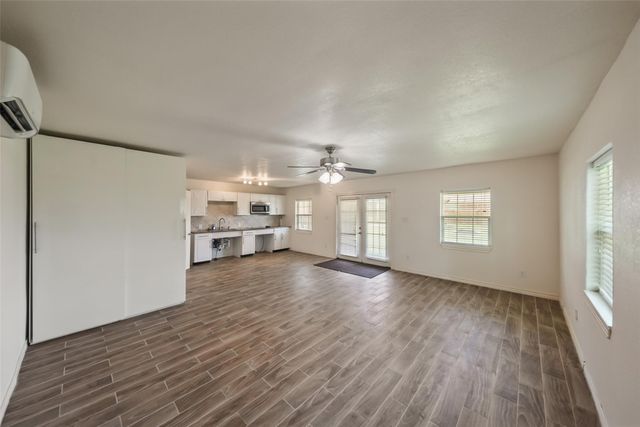 10402 Kingston Creek Lane, Cypress, TX 77433
