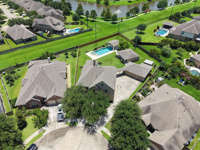 10402 Kingston Creek Lane, Cypress, TX 77433