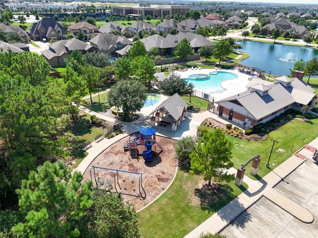 10402 Kingston Creek Lane, Cypress, TX 77433