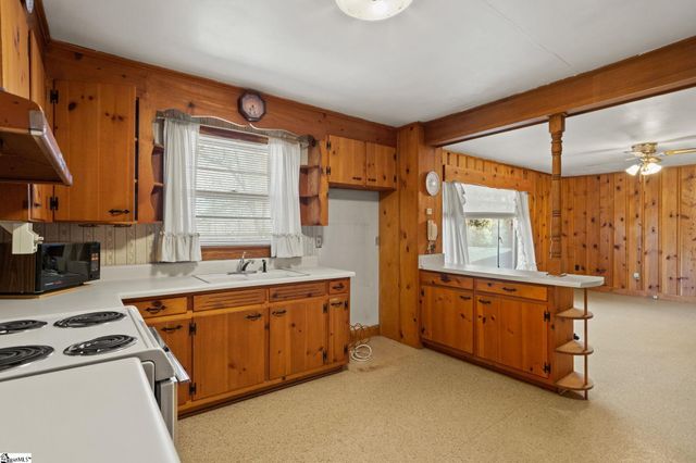 214 Piney Mountain Road, Greenville, SC 29609