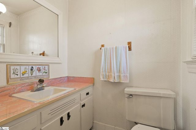 214 Piney Mountain Road, Greenville, SC 29609