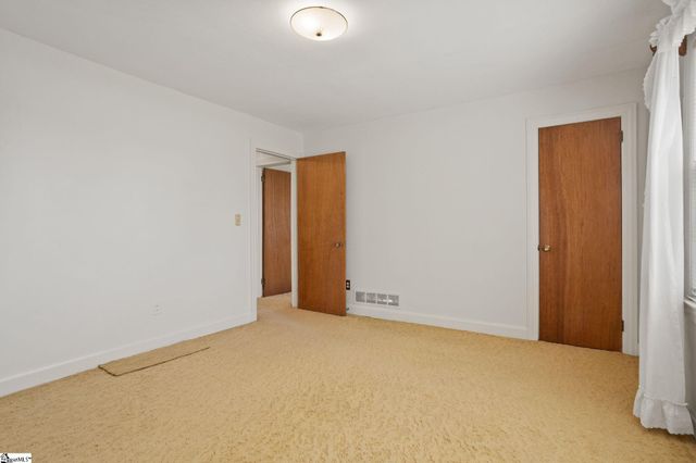 214 Piney Mountain Road, Greenville, SC 29609