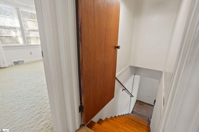 214 Piney Mountain Road, Greenville, SC 29609