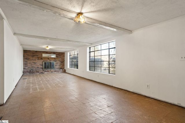 214 Piney Mountain Road, Greenville, SC 29609