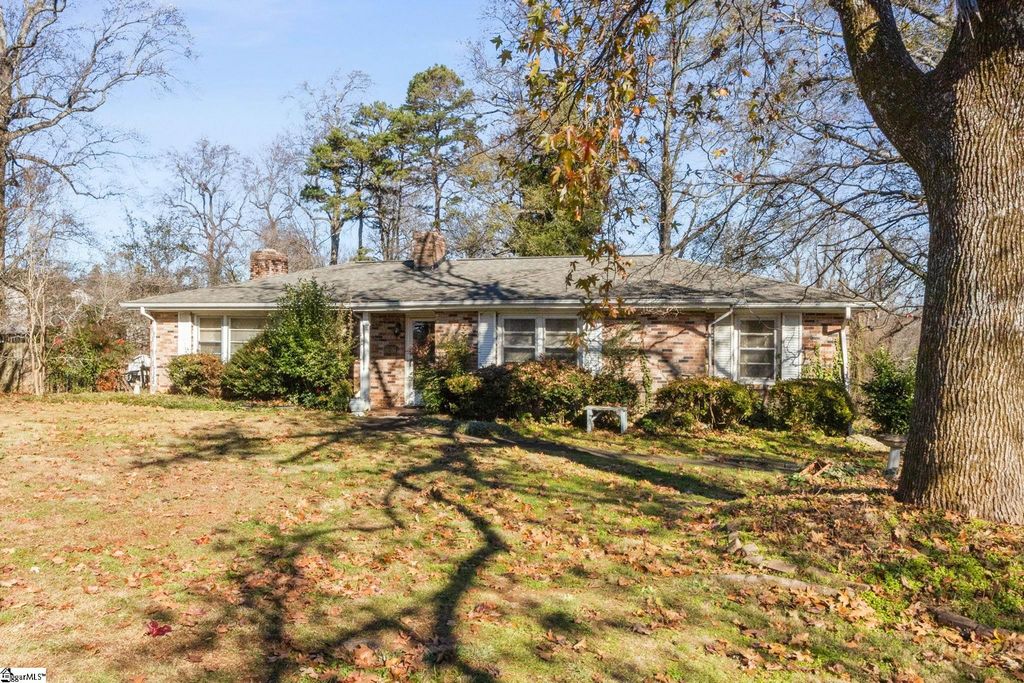 214 Piney Mountain Road, Greenville, SC 29609