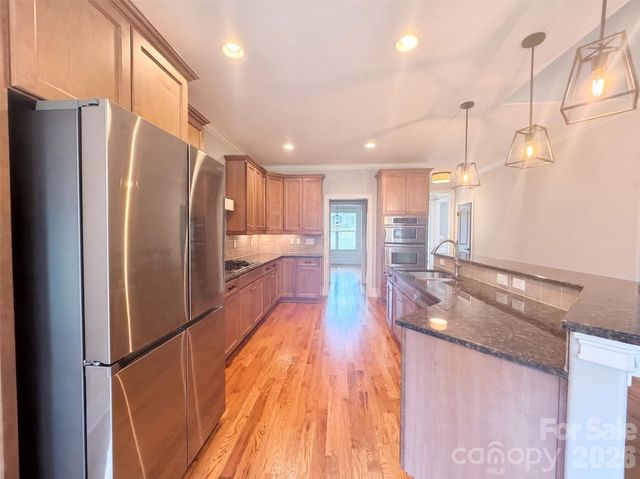 131 Lakeshore Hills Drive, Mooresville, NC 28117