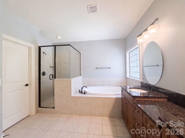 131 Lakeshore Hills Drive, Mooresville, NC 28117