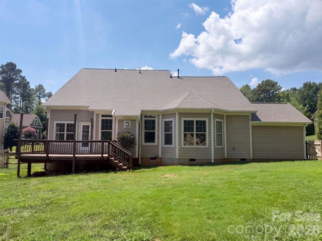 131 Lakeshore Hills Drive, Mooresville, NC 28117
