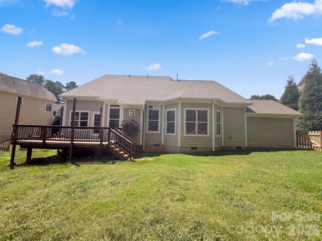 131 Lakeshore Hills Drive, Mooresville, NC 28117