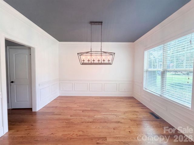 131 Lakeshore Hills Drive, Mooresville, NC 28117