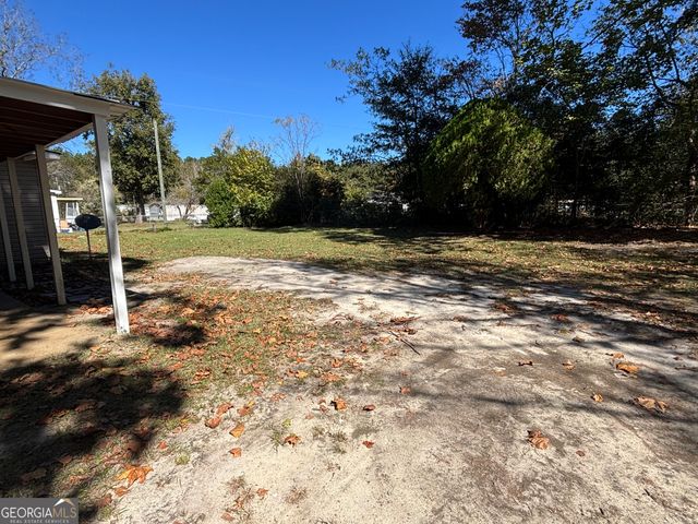 312 Mullis Street, Dexter, GA 31019