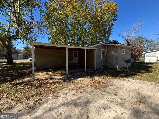 312 Mullis Street, Dexter, GA 31019