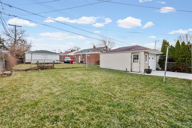 18140 Marquette Street, Roseville, MI 48066