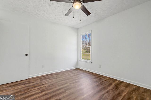 608 S Jeff Davis Drive, Fayetteville, GA 30215