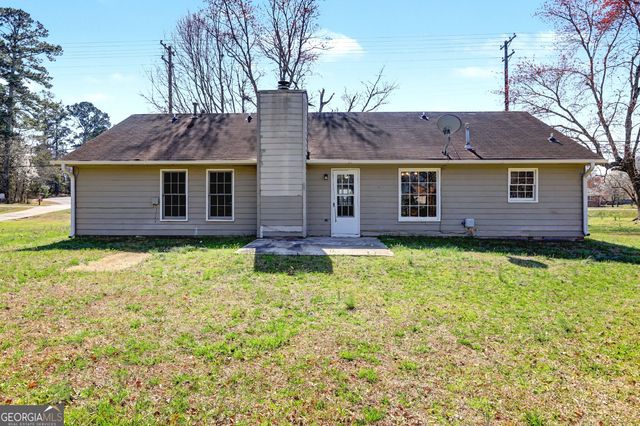 608 S Jeff Davis Drive, Fayetteville, GA 30215
