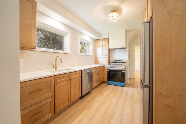 117 W Main St, New Alexandria, PA 15670