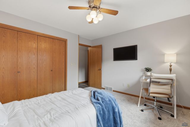 4825 MOUNTAIN SPRINGS CT, Rapid City, SD 57702