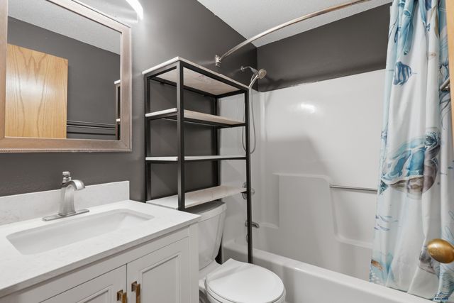 4825 MOUNTAIN SPRINGS CT, Rapid City, SD 57702