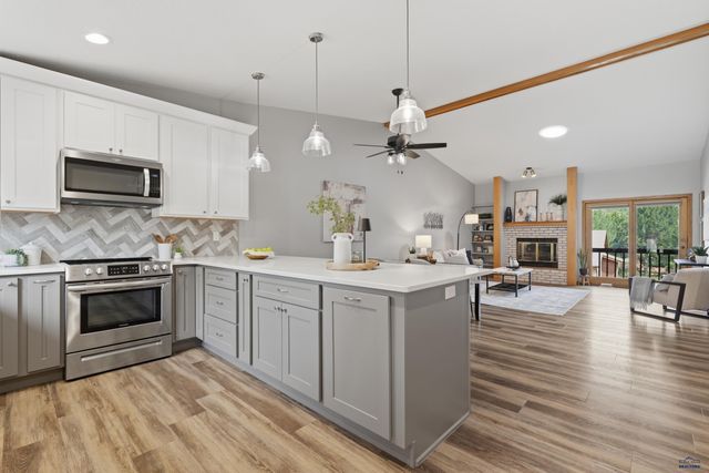4825 MOUNTAIN SPRINGS CT, Rapid City, SD 57702